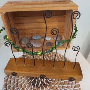 Porte-photos en bois et métal torsadé noir