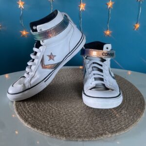 Baskets Converse montantes blanches et argentées lacets élastiques