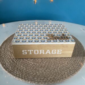 Boite décorative en bois style scandinave inscription en relief "smile" et inscription peinte "storage"