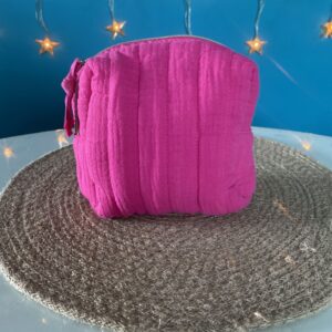 Petite trousse à maquillage rose