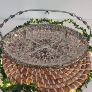 plat de service à hors-d'oeuvre en verre et panier métal argenté années 80