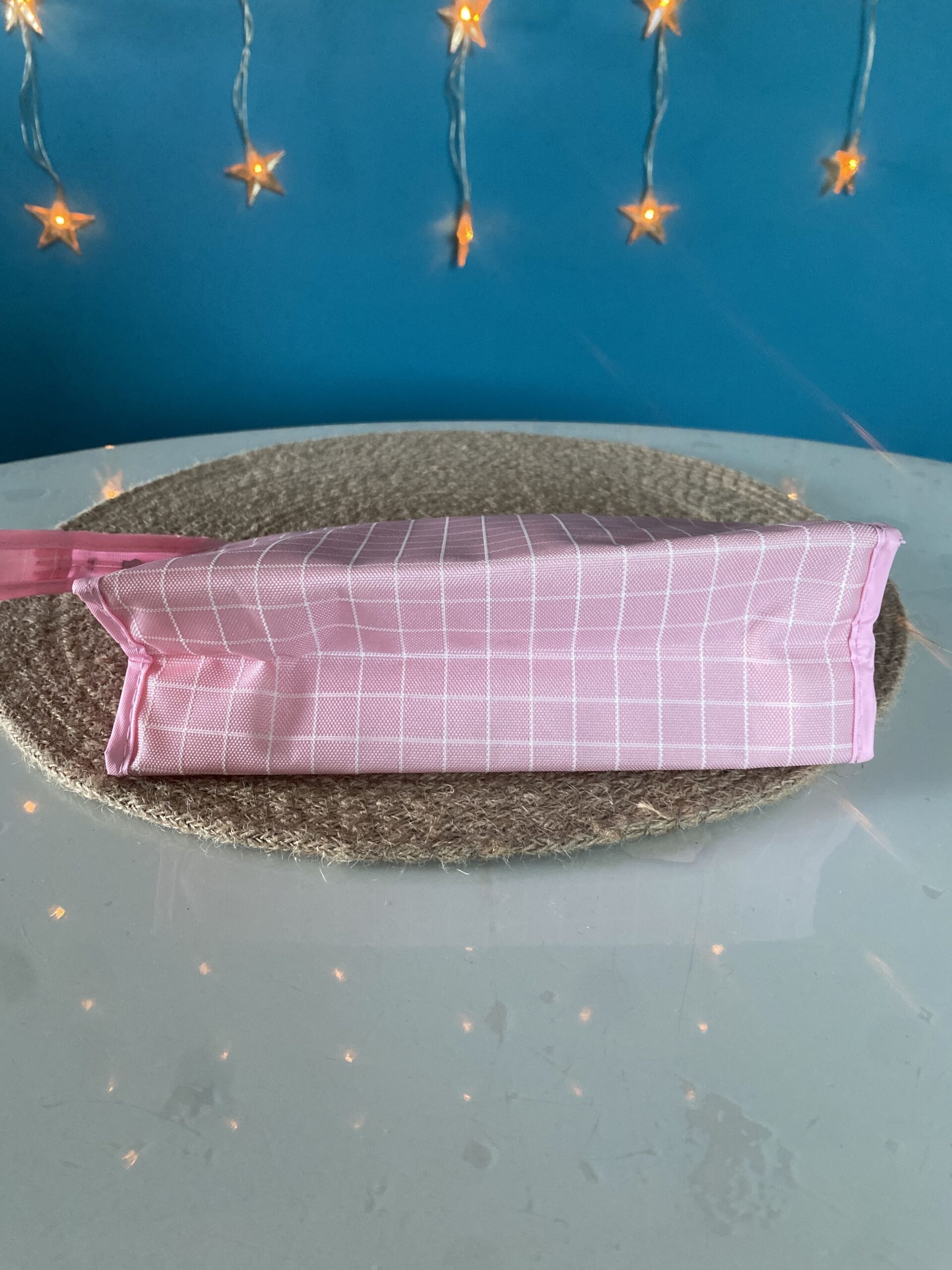 Trousse de toilette à carreaux rose et blanche neuve – Image 3