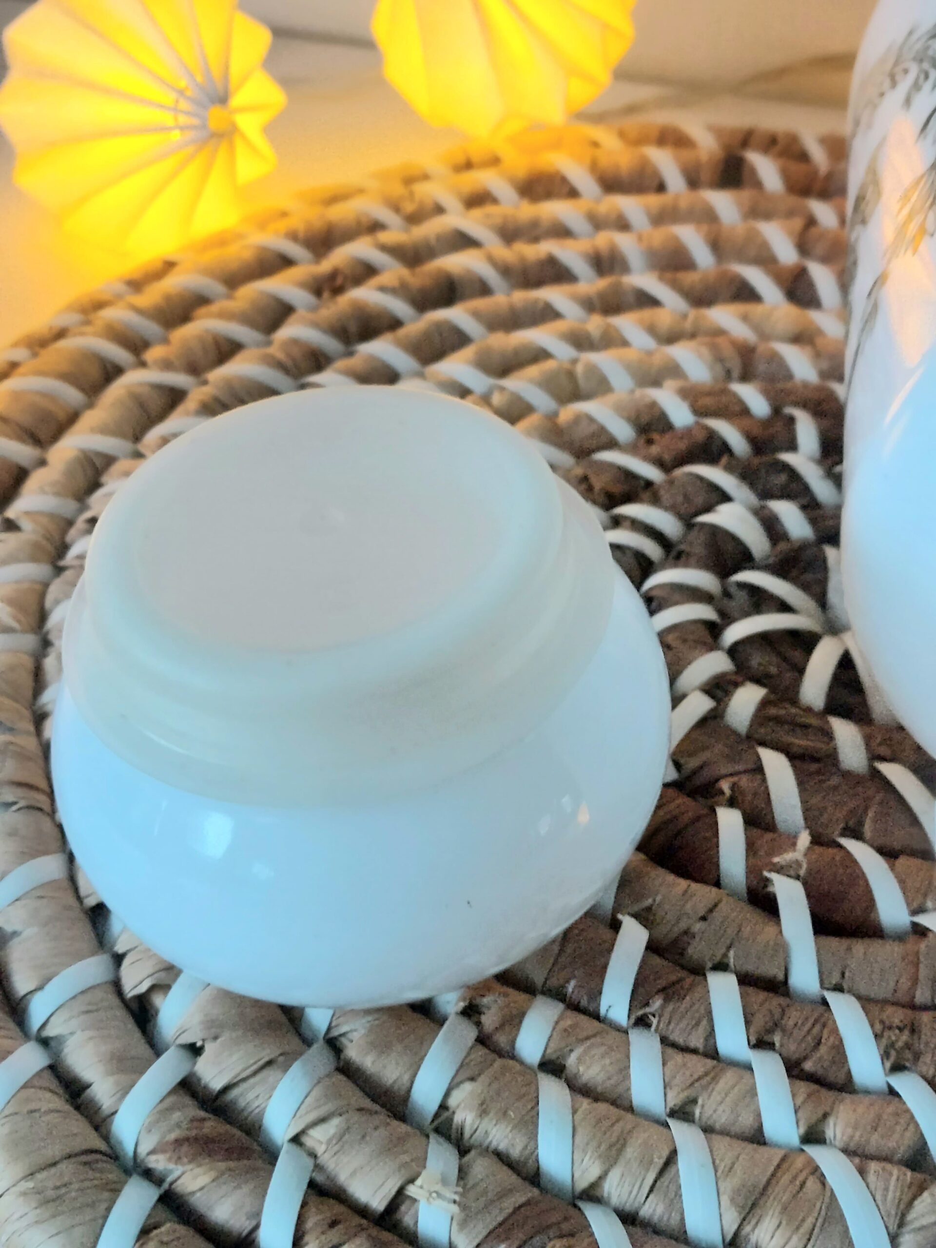 Pot style apothicaire en verre opale made in Italy vintage opaline – Image 6