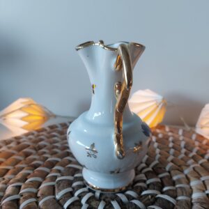 Vase-miniature-en porcelaine-de-Limoges-style-classique-à-la-française-anses-rococo-dorées-à-l’or-fin-décor-floral-vintage-années-50-80 (2)