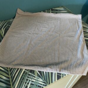 Housse de coussin gris clair neuve en velours Gifi 45x45