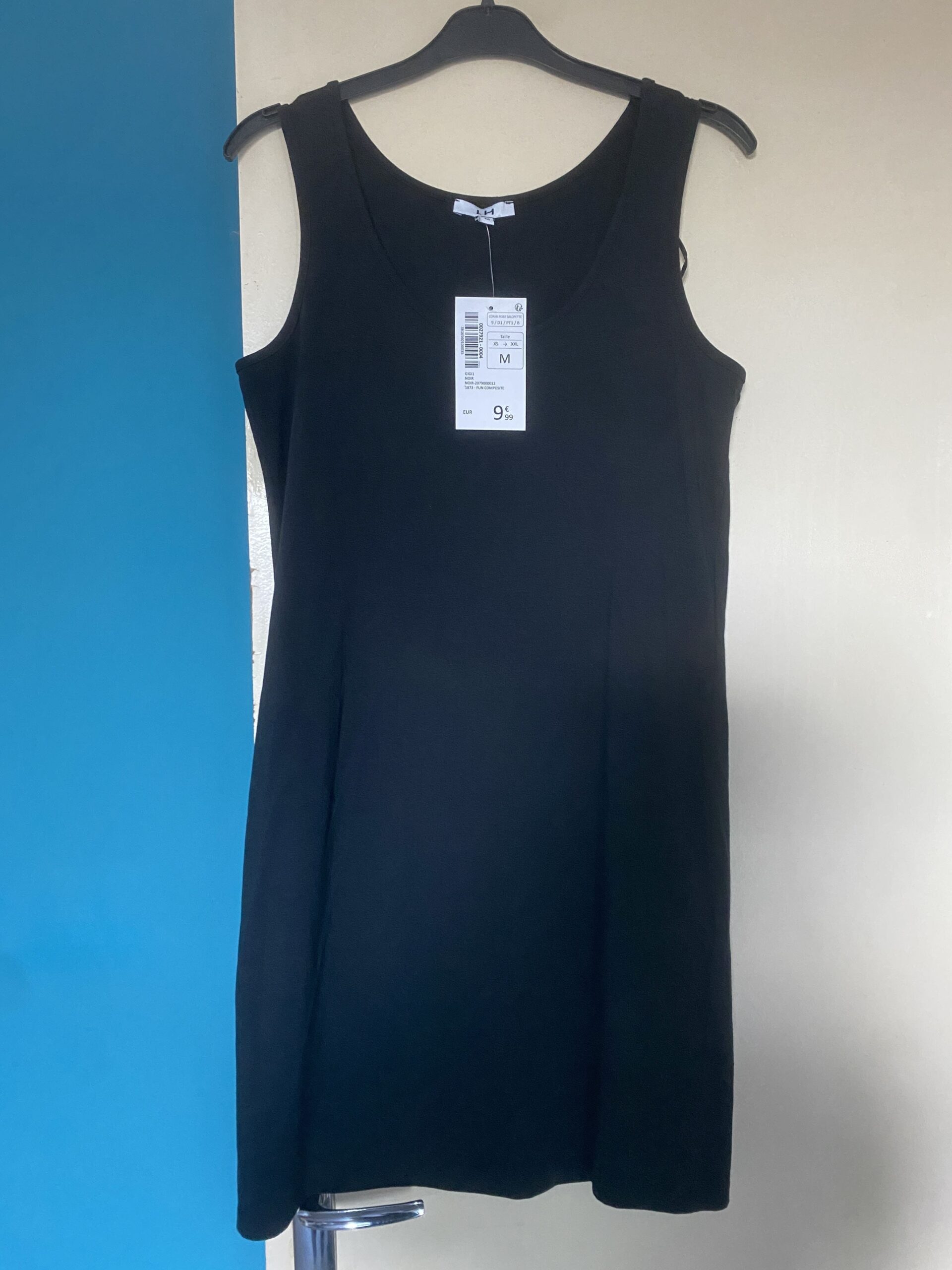 Robe noire Taille M La Halle