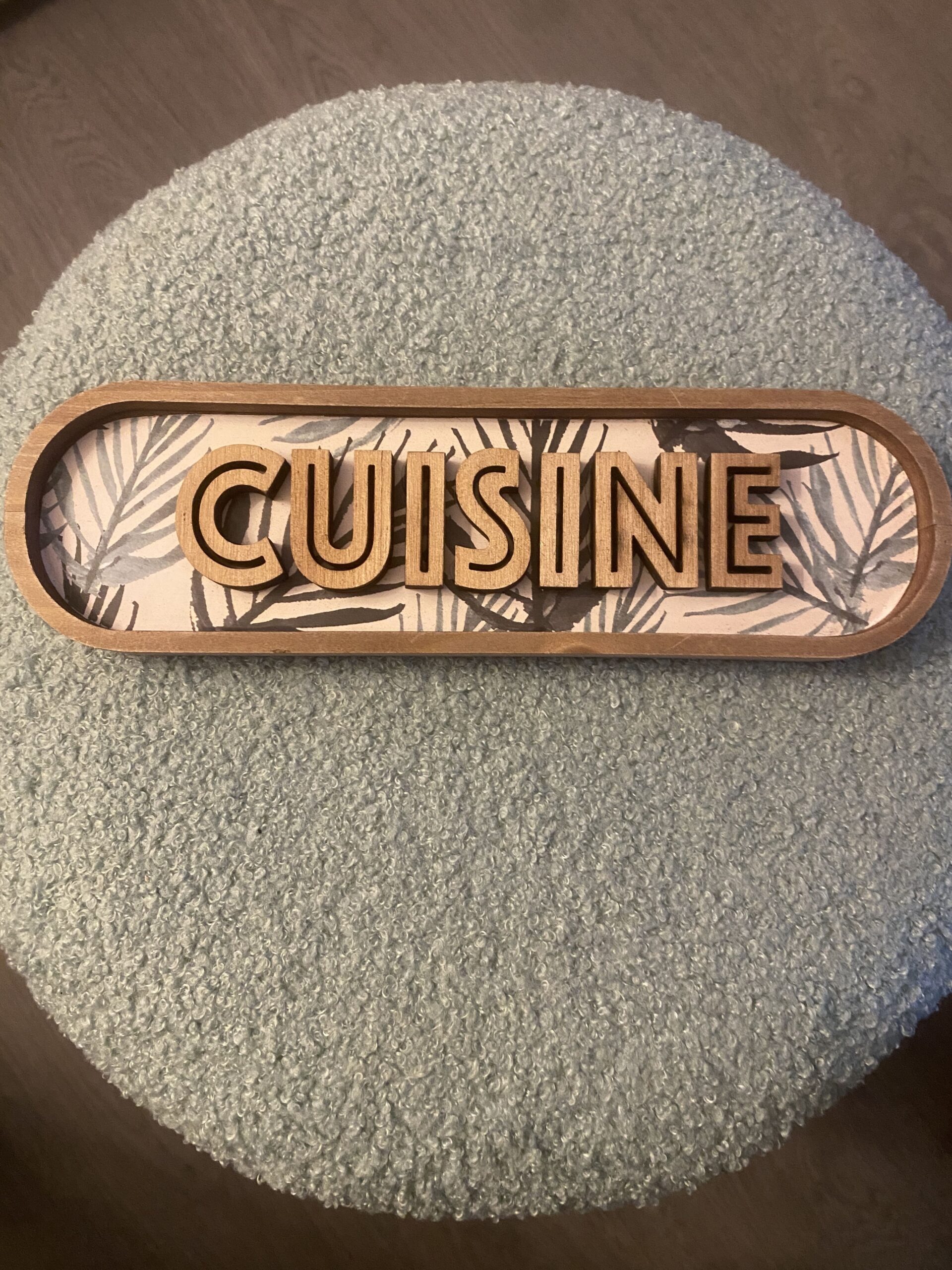 Plaque Cuisine décorative pour porte Atmosphera "Ali" en bois et métal, gravée en relief