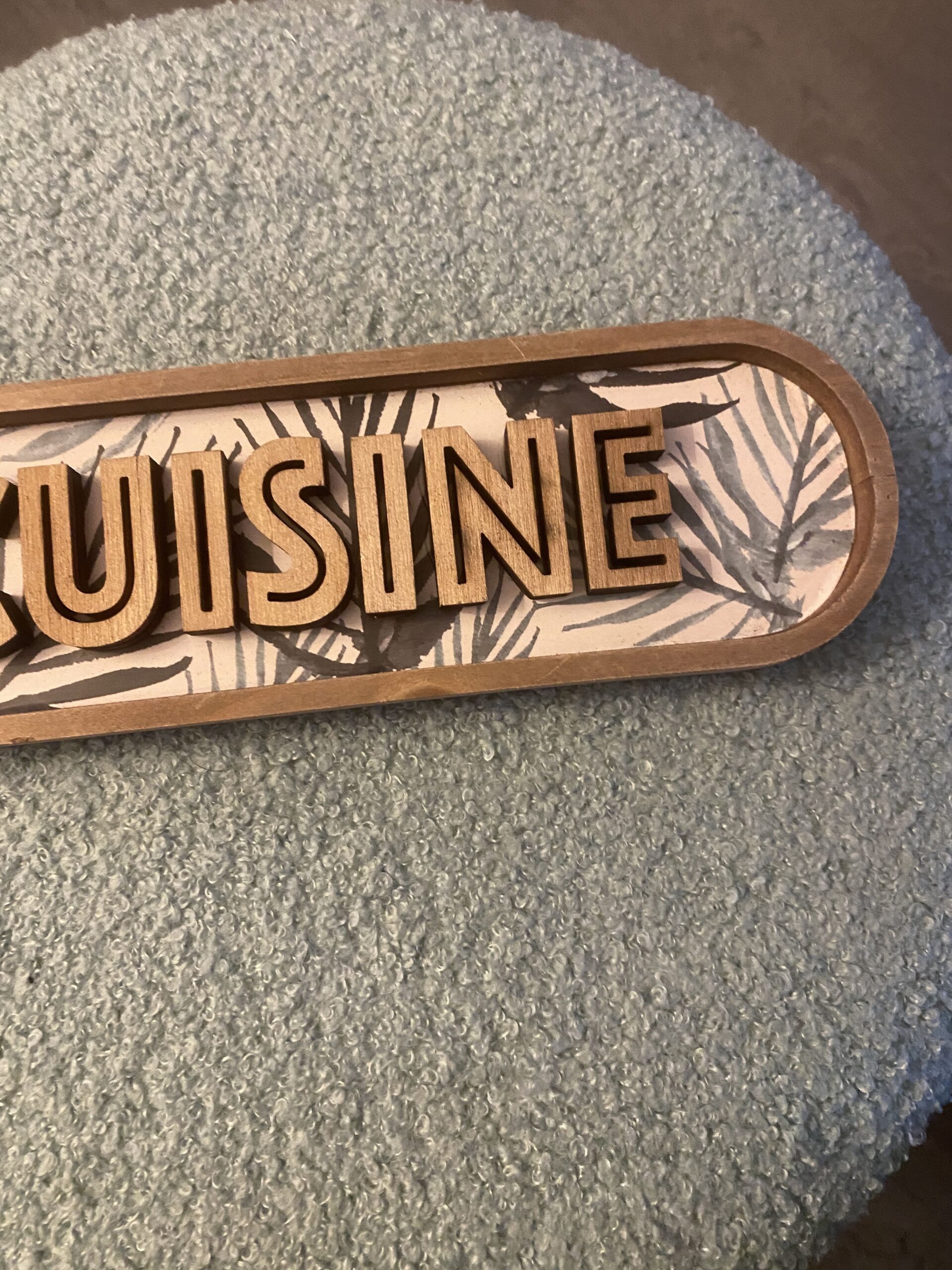 Plaque Cuisine décorative pour porte Atmosphera "Ali" en bois et métal, gravée en relief – Image 5