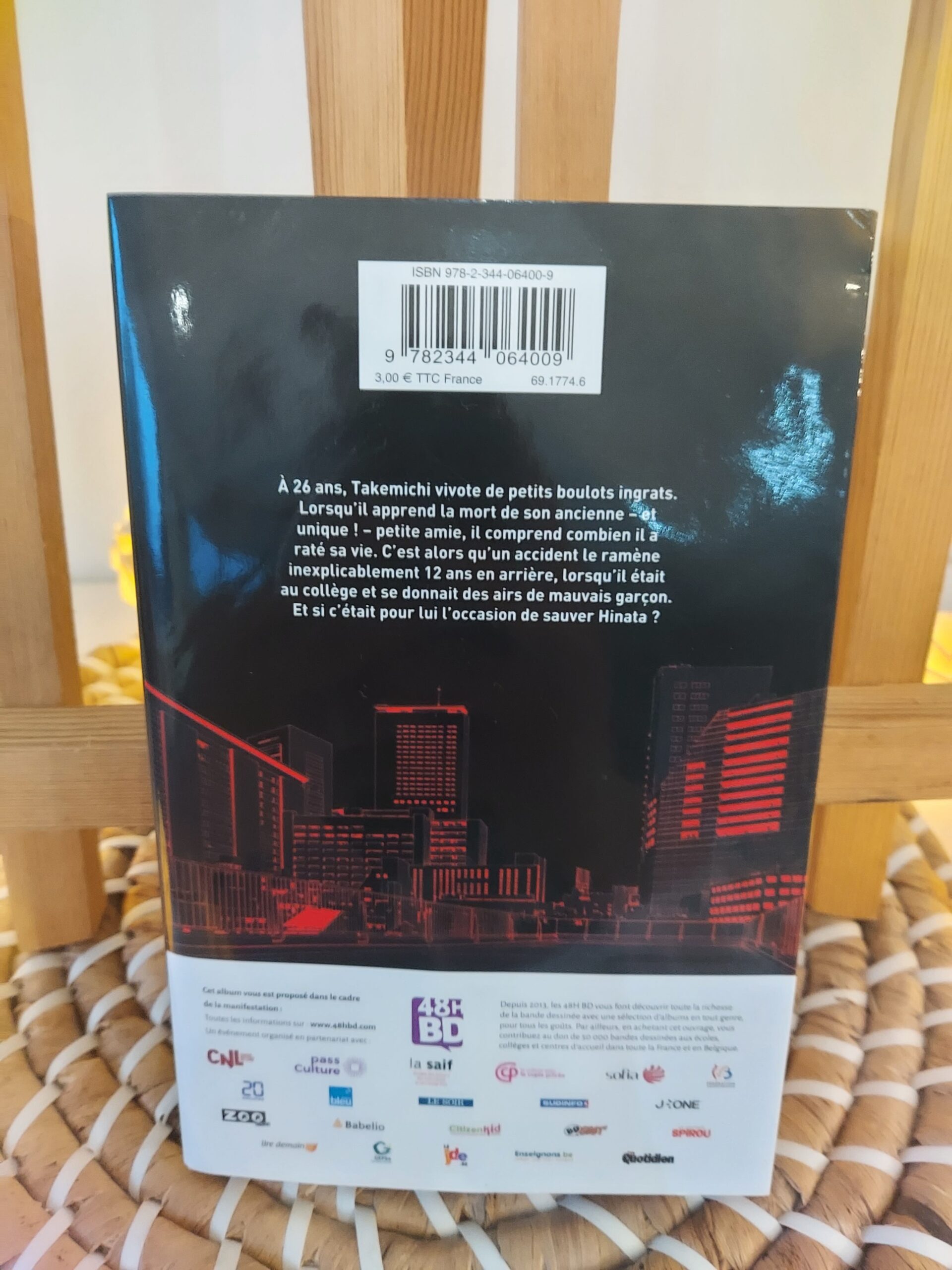 Manga Tokyo Revengers Tome 1 - Ken Wakui - Editions Glénat - édition 48H BD – Image 2